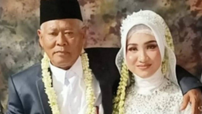 Juragan tanah H. Sondani yang nikahi gadis 19 tahun.