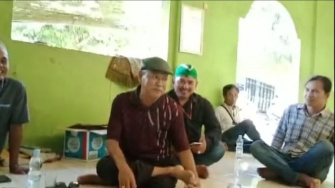 Haji Sondani, 63 tahun, yang menikahi gadis 19 tahun