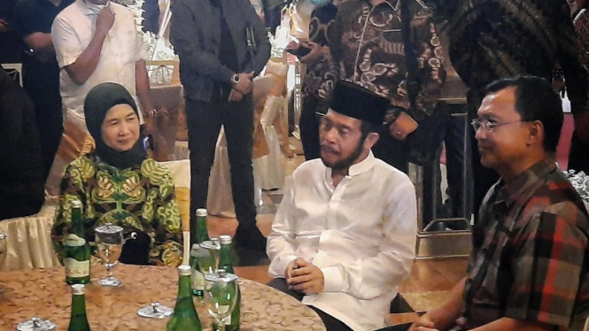 Adik Jokowi bersama calon suami Ketua MK
