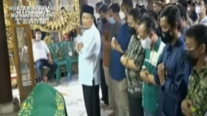 Suasana salat jenazah Buya Syafii Maarif di Masjid Gede Kauman, Kota Yogyakarta