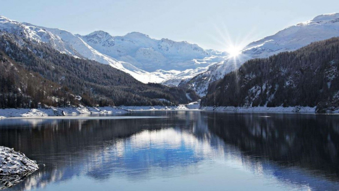 Pegunungan Alpen Swiss