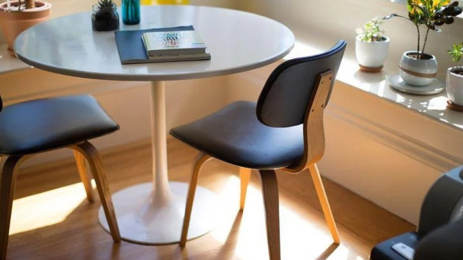 Ilustrasi furniture kayu.