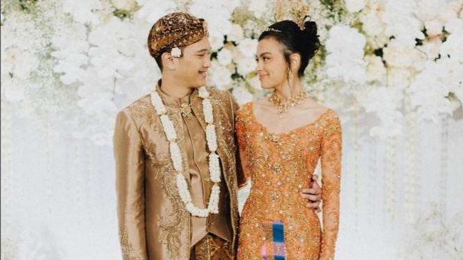 Eva Celia dan Demas Narawangsa.