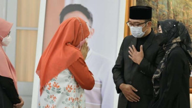 Gubernur Jabar Ridwan Kamil dan Istri.