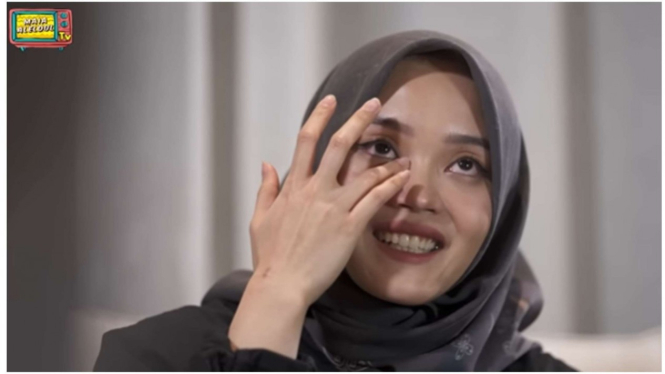 Putri Delina