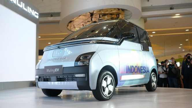 Mobil Listrik Mini Wuling EV