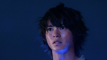 Kento Yamazaki dalam serial Alice In Borderland