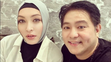 Angelina Sondakh dan Steven Rumangkang. 