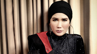 Nicky Astria