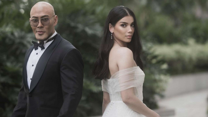 Deddy Corbuzier dan Sabrina Chairunnisa