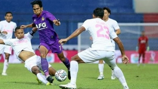 Tira Persikabo vs Persik Kediri