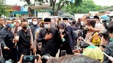 Gubernur Jawa Barat Ridwan Kamil di Bandara Soetta.