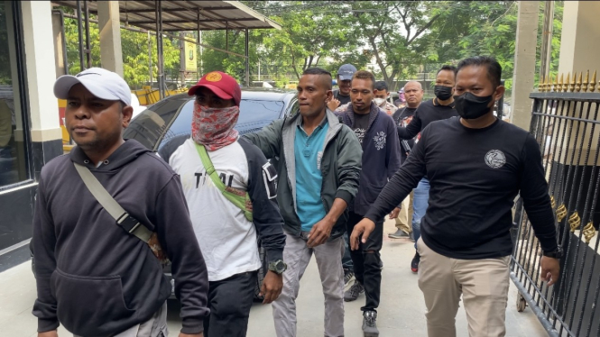 Polisi amankan kawanan debt collector. (Foto ilustrasi)