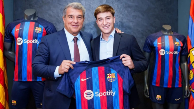 Barcelona perkenalkan Pablo Torre