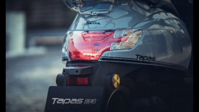 Sepeda motor Honda Tapas 100 versi terbaru