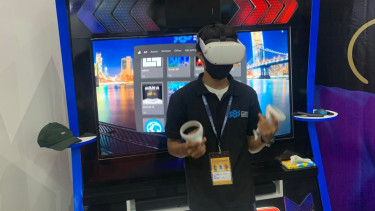 Pelayanan publik berbasis metaverse.