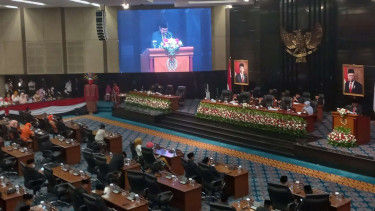 Rapat Paripurna HUT DKI Jakarta di Gedung DPRD DKI Jakarta.