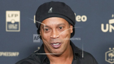 Legenda sepakbola Brasil, Ronaldinho