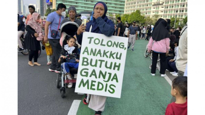 Aksi Damai Legalkan Ganja Medis