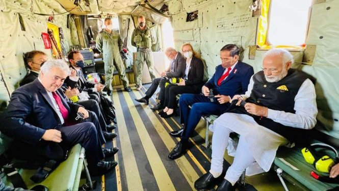 Presiden Jokowi satu helikopter bersama PM India Narendra Modi 