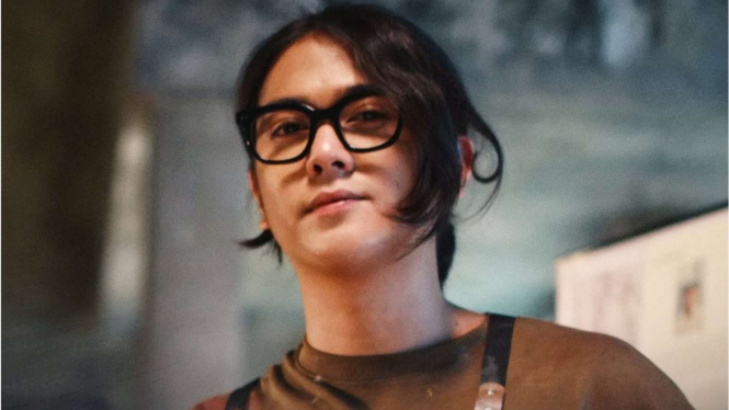 Iqbal Ramadhan dalam film Mencuri Raden Saleh