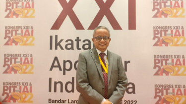 Ketua Umum Pengurus Pusat Ikatan Apoteker Indonesia apt Noffendri Roestam.