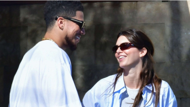 Devin Booker dan Kendall Jenner di Malibu