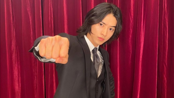 Kento Yamazaki. 