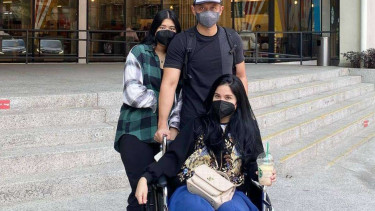 Annisa Pohan bersama sang suami Ketum Partai Demokrat AHY