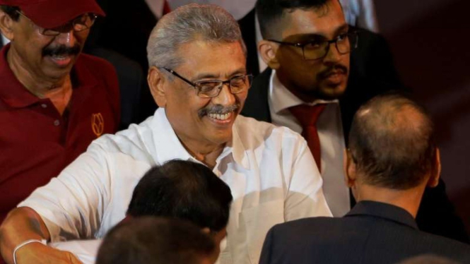 Presiden Sri Lanka Gotabaya Rajapaksa (tengah)
