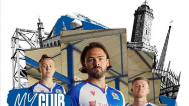 Blackburn Rovers luncurkan jersey musim 2022/23 dengan menampilkan Masjid Madina