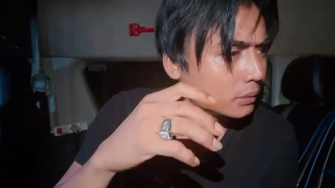 Charly Van Houten alami kecelakaan di Tol Cipularang