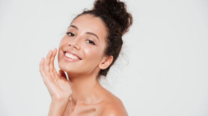 Ilustrasi wanita/skincare/kecantikan.