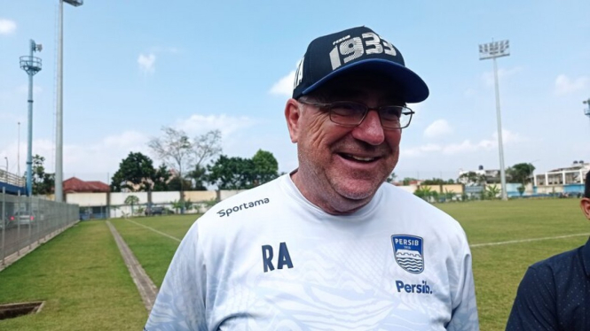 Pelatih Persib Bandung, Robert Rene Alberts