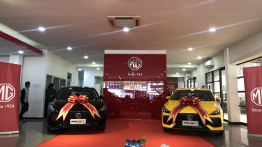 Peresmian pengiriman mobil MG 5 GT kepada Pelanggan