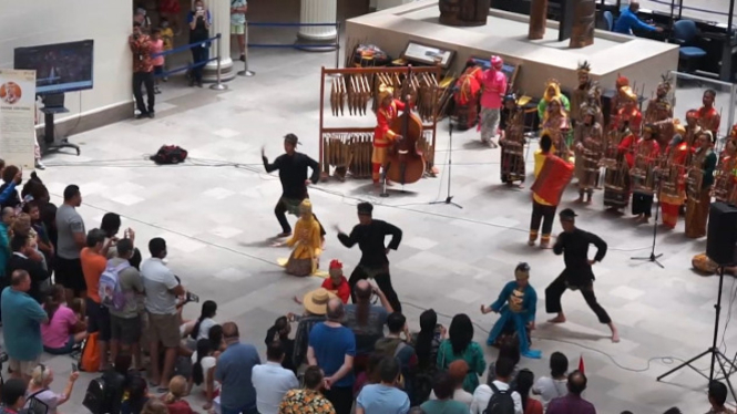 Penampilan Tim Muhibah Angklung Indonesia Pukau Warga AS di Chicago