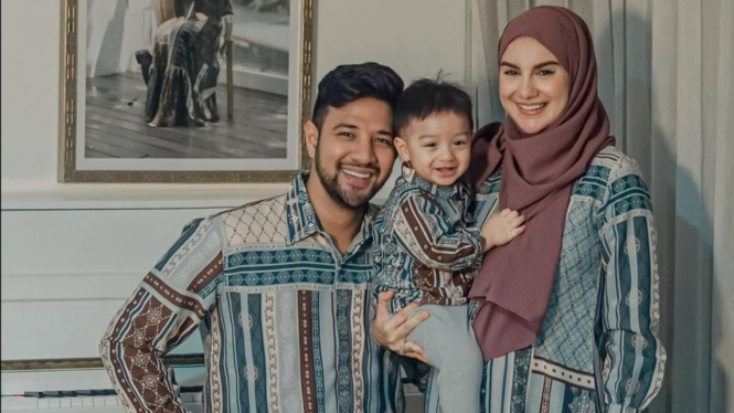 Irish Bella, Ammar Zoni dan anak. 