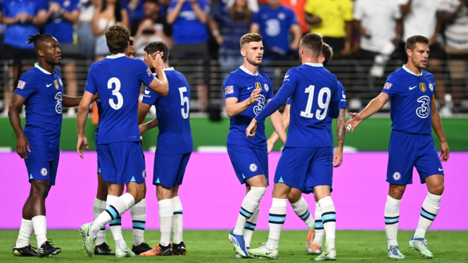 Pemain Chelsea merayakan gol