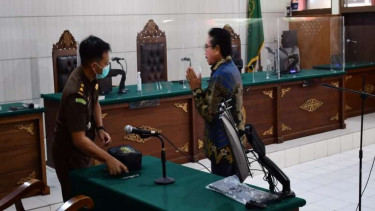 Sidang dugaan pelecehan seksual pendiri sekolah SPI
