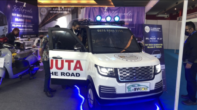 Mobil Listrik Blade K.U di PEVS 2022
