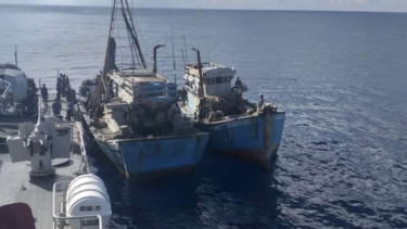 VIVA Militer: TNI AL tangkap 2 kapal berbendera Vietnam di Laut Natuna