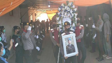 Pemakaman Brigadir J dilakukan secara militer, Rabu, 27 Juli 2022.