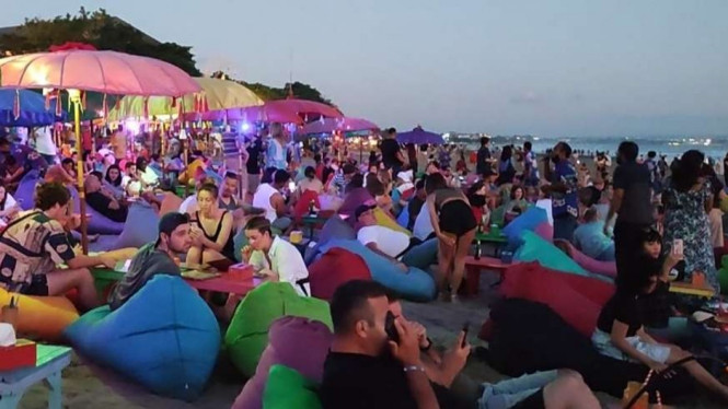 Wisatawan di Bali mulai ramai.