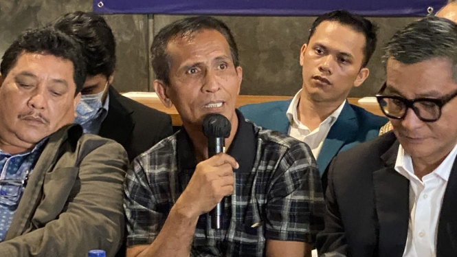 Ayah Brigadir J, Samuel Hutabarat