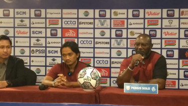 Pelatih Persis Solo, Jacksen Thiago