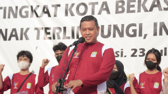 Eks Plt Wali Kota Bekasi Tri Adhianto.