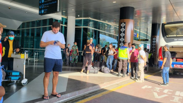 Wisatawan Libur ke Labuan Bajo saat aksi mogok massal pelaku wisata di Labuan Bajo