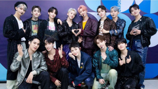Keren! SEVENTEEN Syuting MV God of Music Sampai ke Luar Angkasa