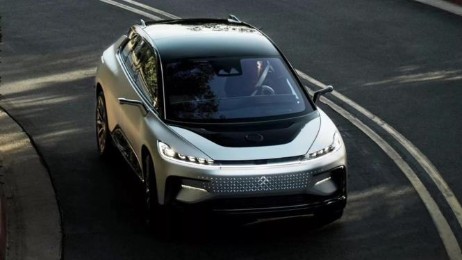 ilustrasi gambar mobil FF 91 pertama