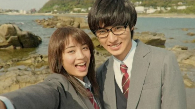 Kento Yamazaki dan Suzu Hirose